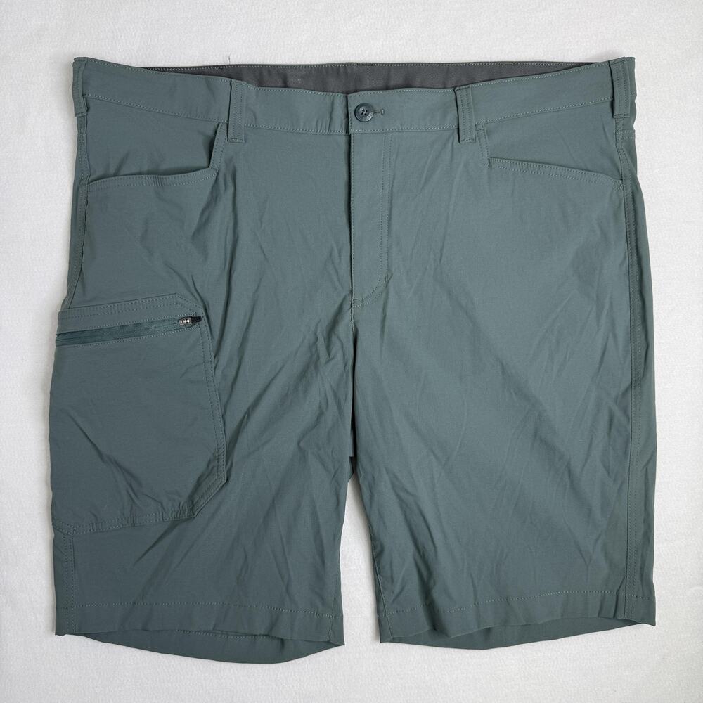 Eddie Bauer Shorts Mens 42 Green Cargo Nylon Stretch Quick Dry Travel Outdoor